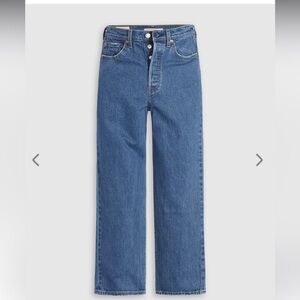 Levi’s ribcage straight ankle jeans